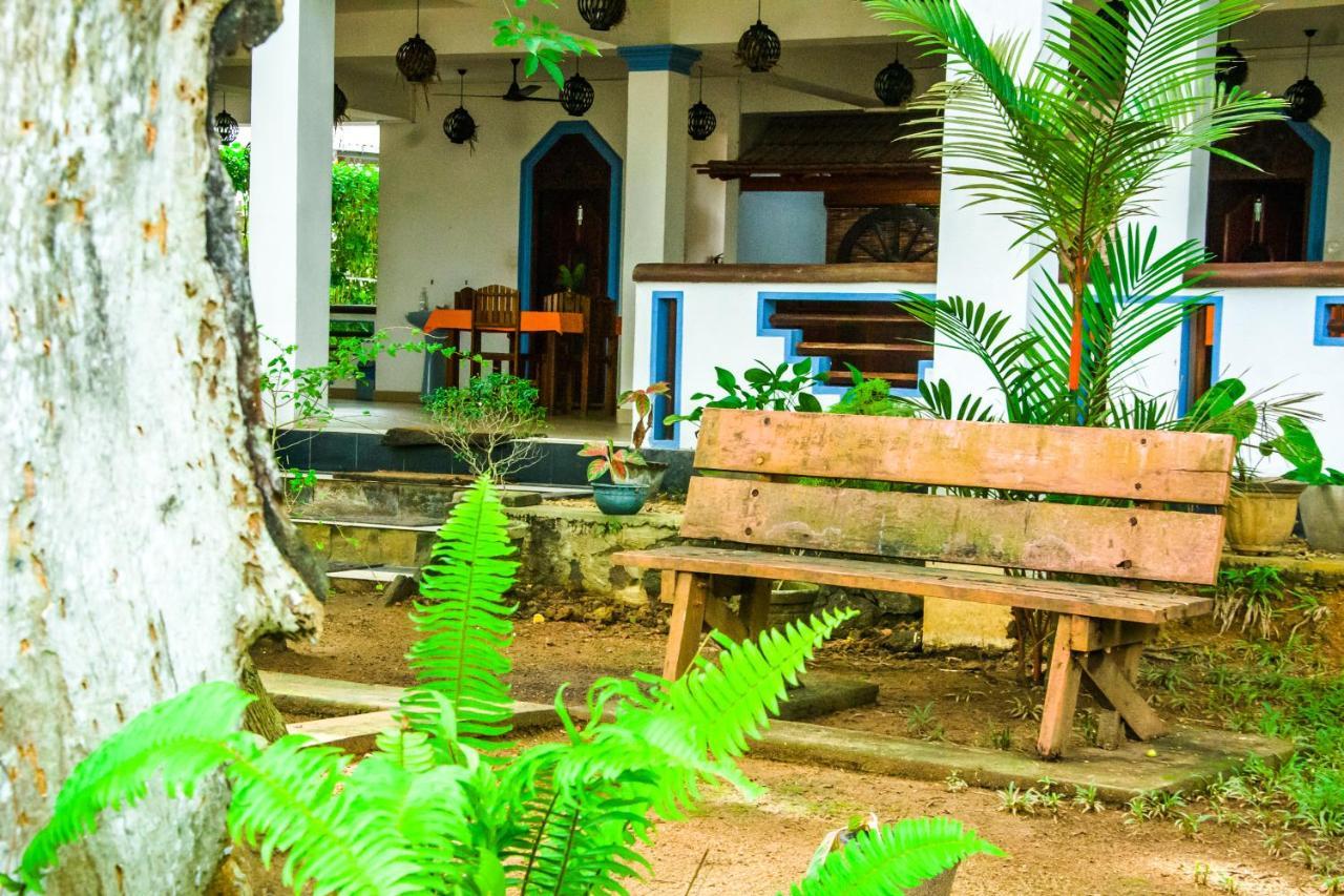 No Name Rest Hotel Unawatuna Kültér fotó